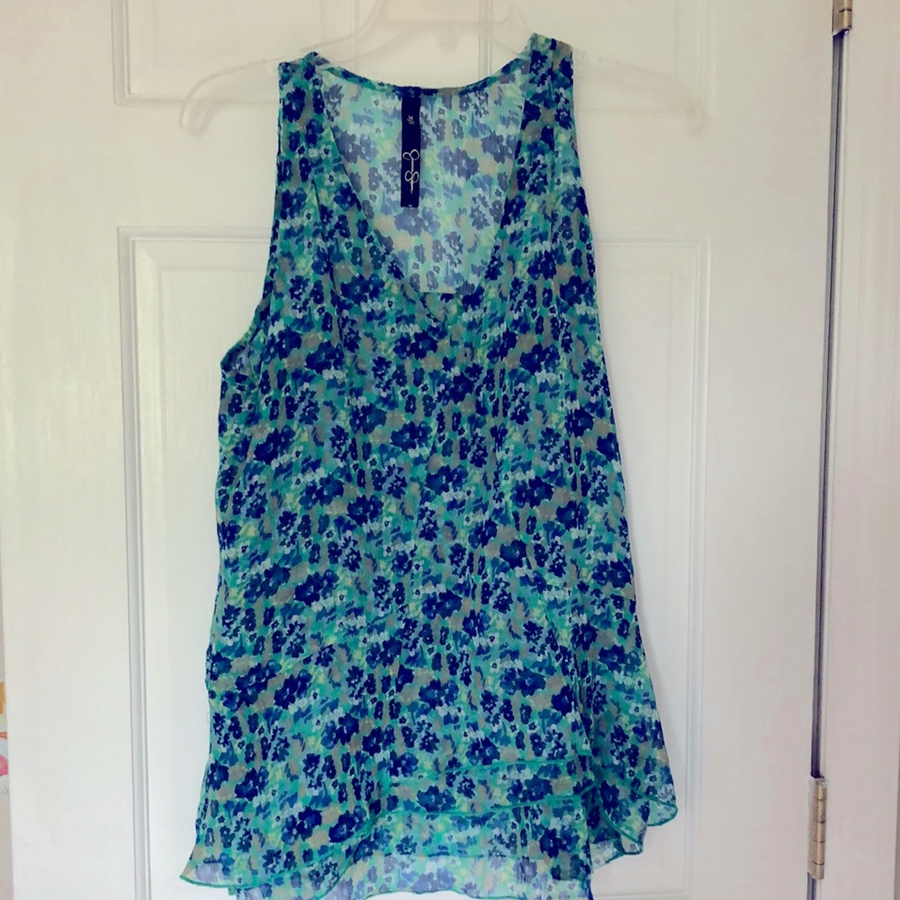 Jessica Simpson flowy print blouse
